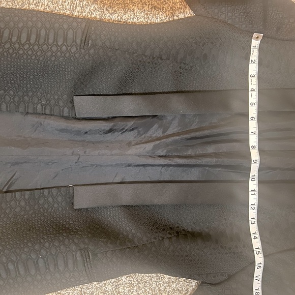 Gianni Bini Black leopard print tuxedo blazer for women. Size 4. - Picture 8 of 10